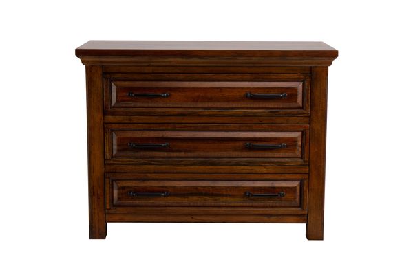 Hillcrest Media Chest