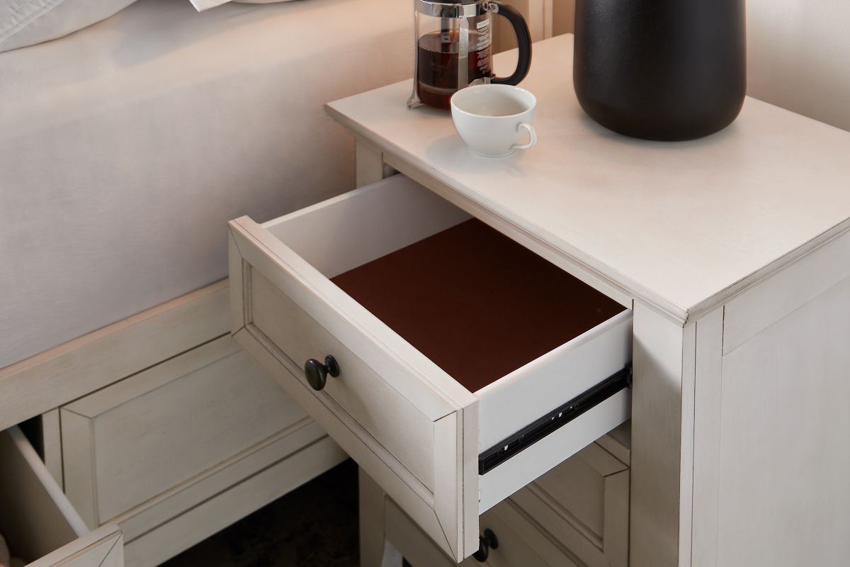 San Mateo White Nightstand 2