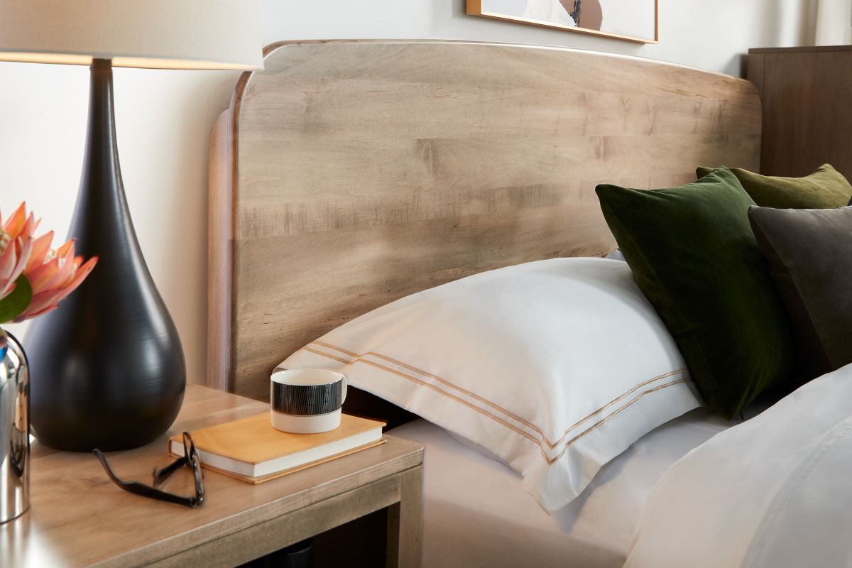 Brighton Maple Pebble Stone Queen Bed 5