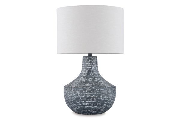 Schylarmont Metal Table Lamp