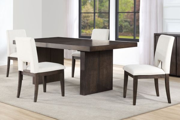 Alexander Extendable Table + 4 White Chairs 