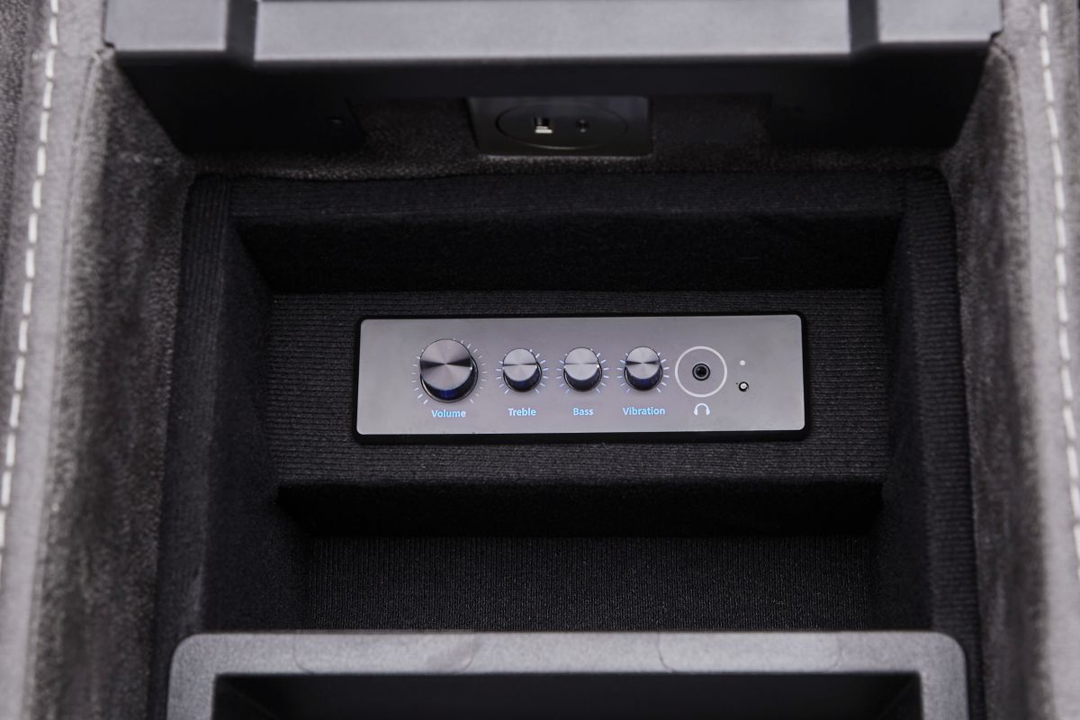 Maverick2 Grey Audio Triple Power Reclining Console Loveseat 14