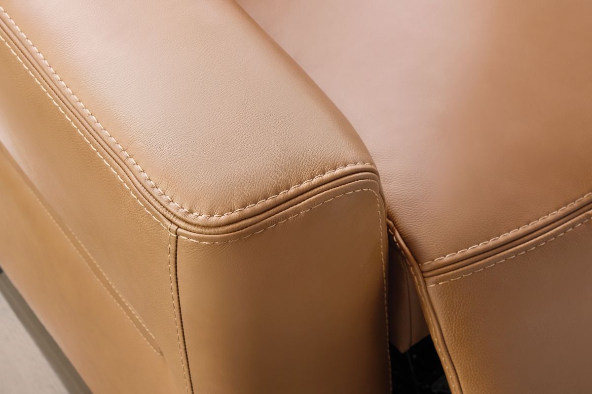 Ford Leather Dual Power Reclining Console Loveseat 17