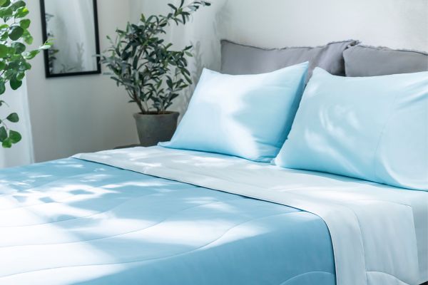 Rest Evercool® Aqua Blue Queen Cooling Sheets and Comforter Collection