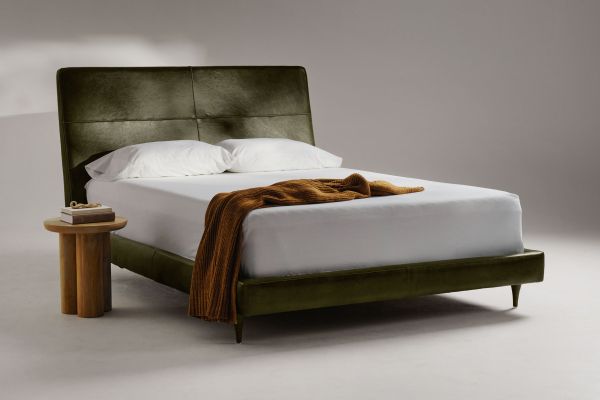 Menlo Park Queen Bed 