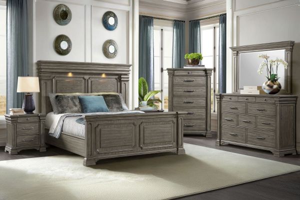 Radcliff 3-Piece King Panel Bedroom Set 
